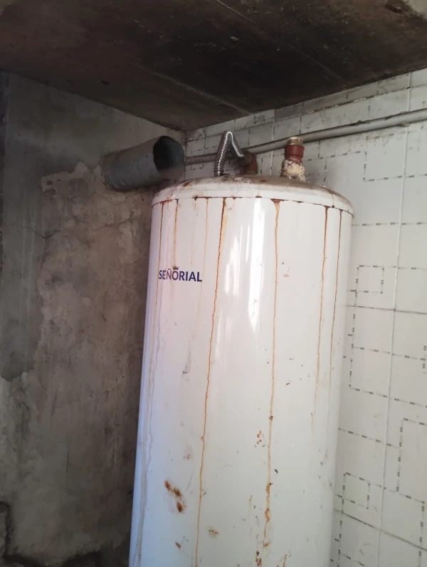 Termotanque desbordando